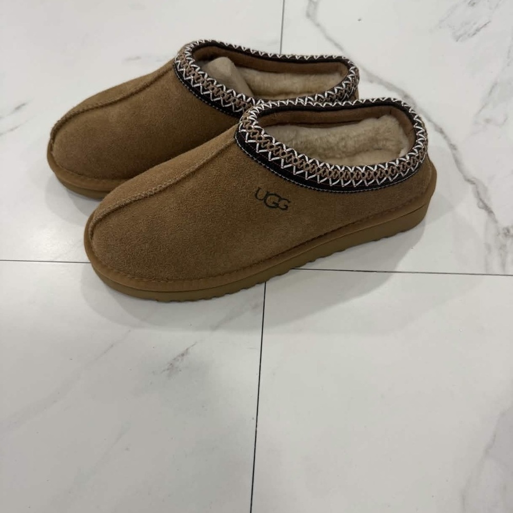 UGG Tasman Women’s Size 6, 7, 8 - Picture 3 of 5